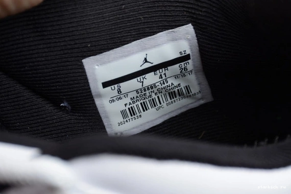 Low 528895-145 Jordan  11 'Emerald' Retro AIR 528895-145 0922